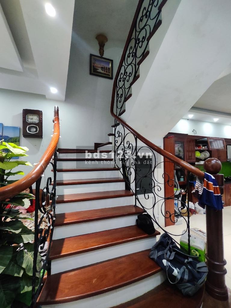 Bán nhà phố Mai Dịch - Phân lô ô tô vào nhà – Kinh doanh văn phòng. DT 78M2 giá hiếm 19T: 0949859830