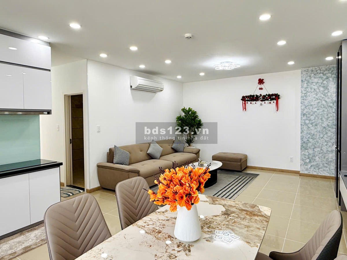 Căn góc 83m2 Hoàng Kim Thế Gia sổ hồng sẵn, thanh toán 900tr ở ngay