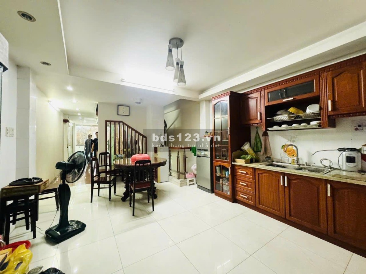 Siêu Vip Quận 5 Mặt Tiền KD Trần Hưng Đạo, 5Tầng (4.5X18) 5PN Thang Máy, Nhỉnh 27 Tỷ