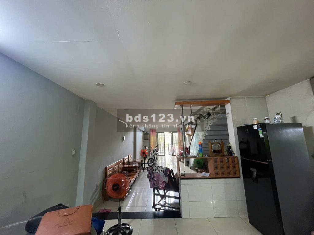 Nhà 3 Tầng Ngay trạm Metro ngã tử RMK, đường 7m, Trường Thọ, Thủ Đức. Giá tốt khu vực.