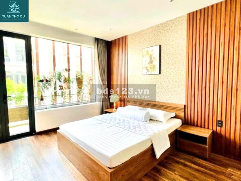 Bán Nhà phố Hưng Phúc, 1 Bước Ra Phố, View Hồ, 5 Tầng Mới, TK Đẹp, 50m2, 6.4 tỷ