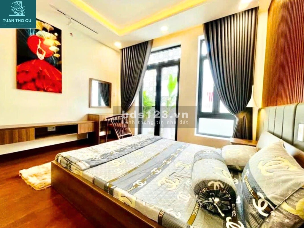 Bán Nhà phố Hưng Phúc, 1 Bước Ra Phố, View Hồ, 5 Tầng Mới, TK Đẹp, 50m2, 6.4 tỷ