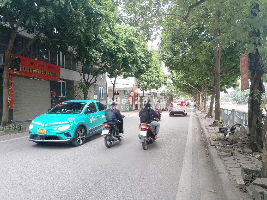Bán mặt phố Trịnh Đình Cửu, KĐT Đại Kim, Vỉa hè 2 bên - Kinh doanh sầm uất, 114M - MT 11M, Hơn 20 tỷ