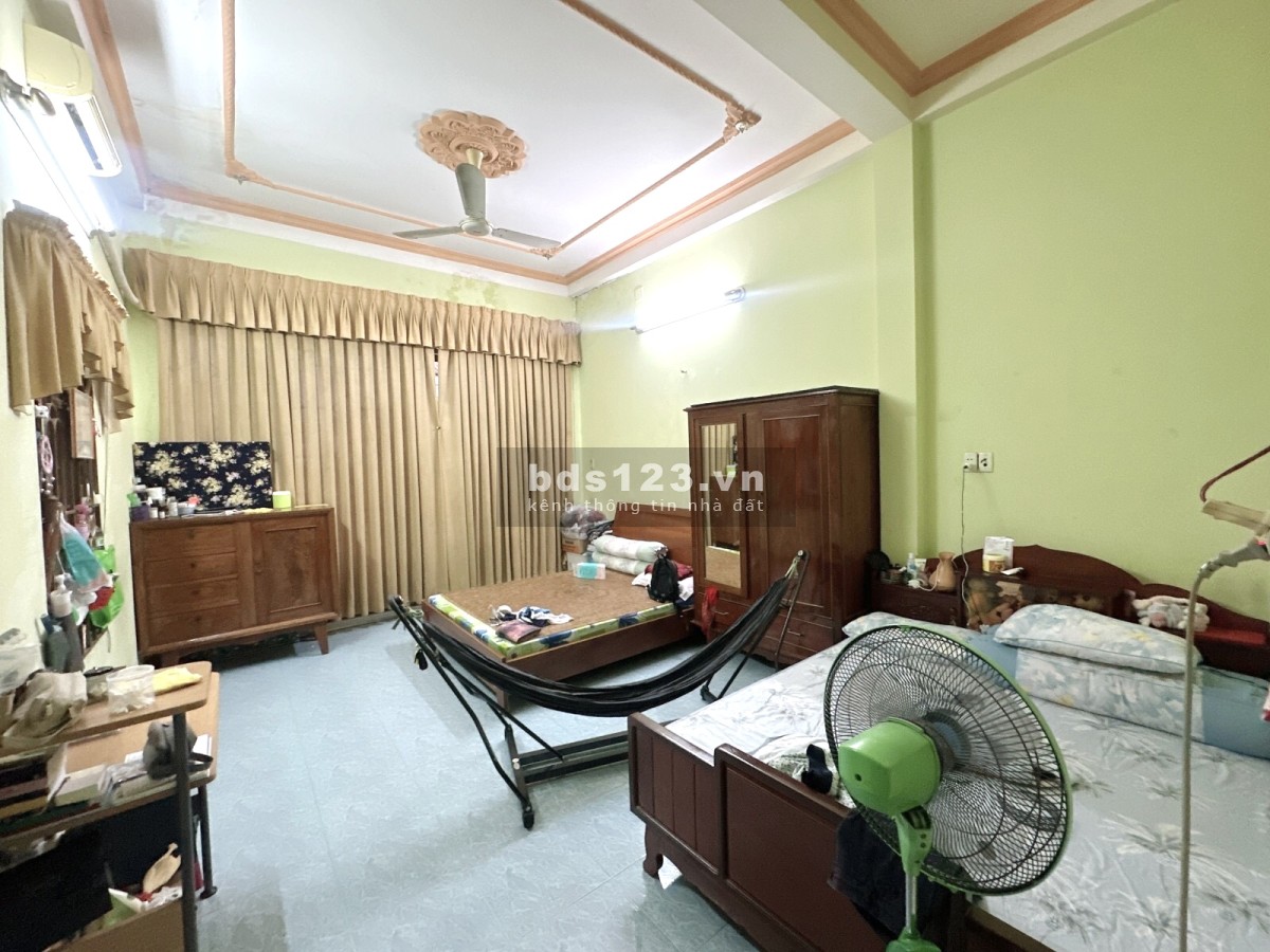 Bán nhà mặt tiền quận 6 phố ẩm thực - Đường rộng 8M - 4 Tầng BTCT - Vừa ở vừa cho thuê 20 TR/TH