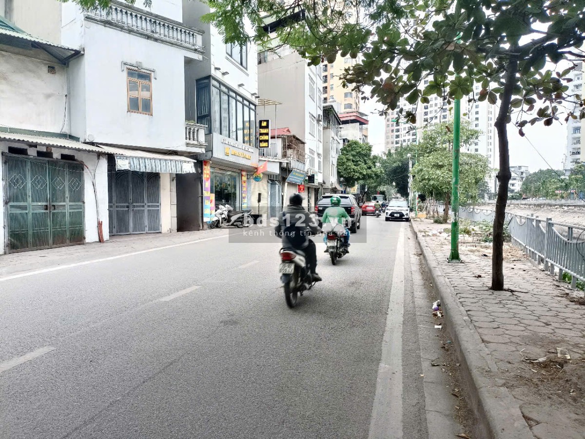Bán mặt phố Trịnh Đình Cửu, KĐT Đại Kim, Vỉa hè 2 bên - Kinh doanh sầm uất, 114M - MT 11M, Hơn 20 tỷ