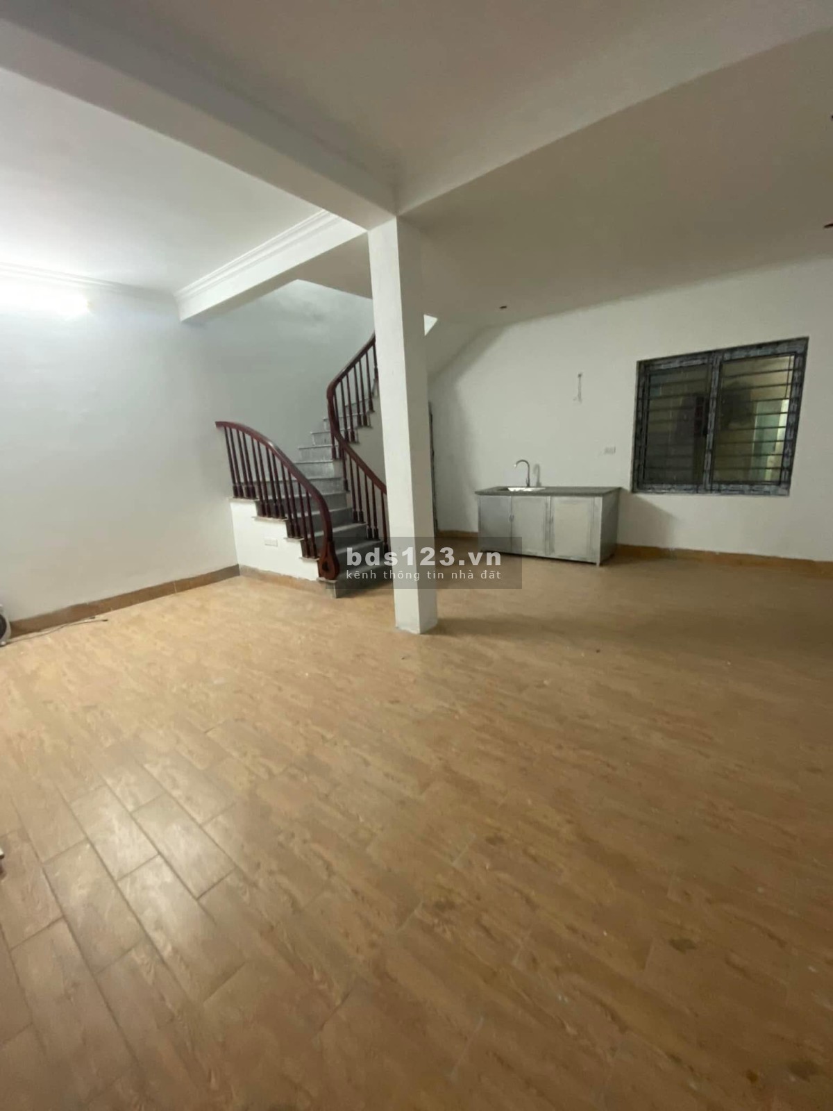 Cho thuê nhà ngõ Phương Liệt Thanh Xuân, 45m2 3 tầng 3 ngủ 3 vệ sinh, 9 Triệu