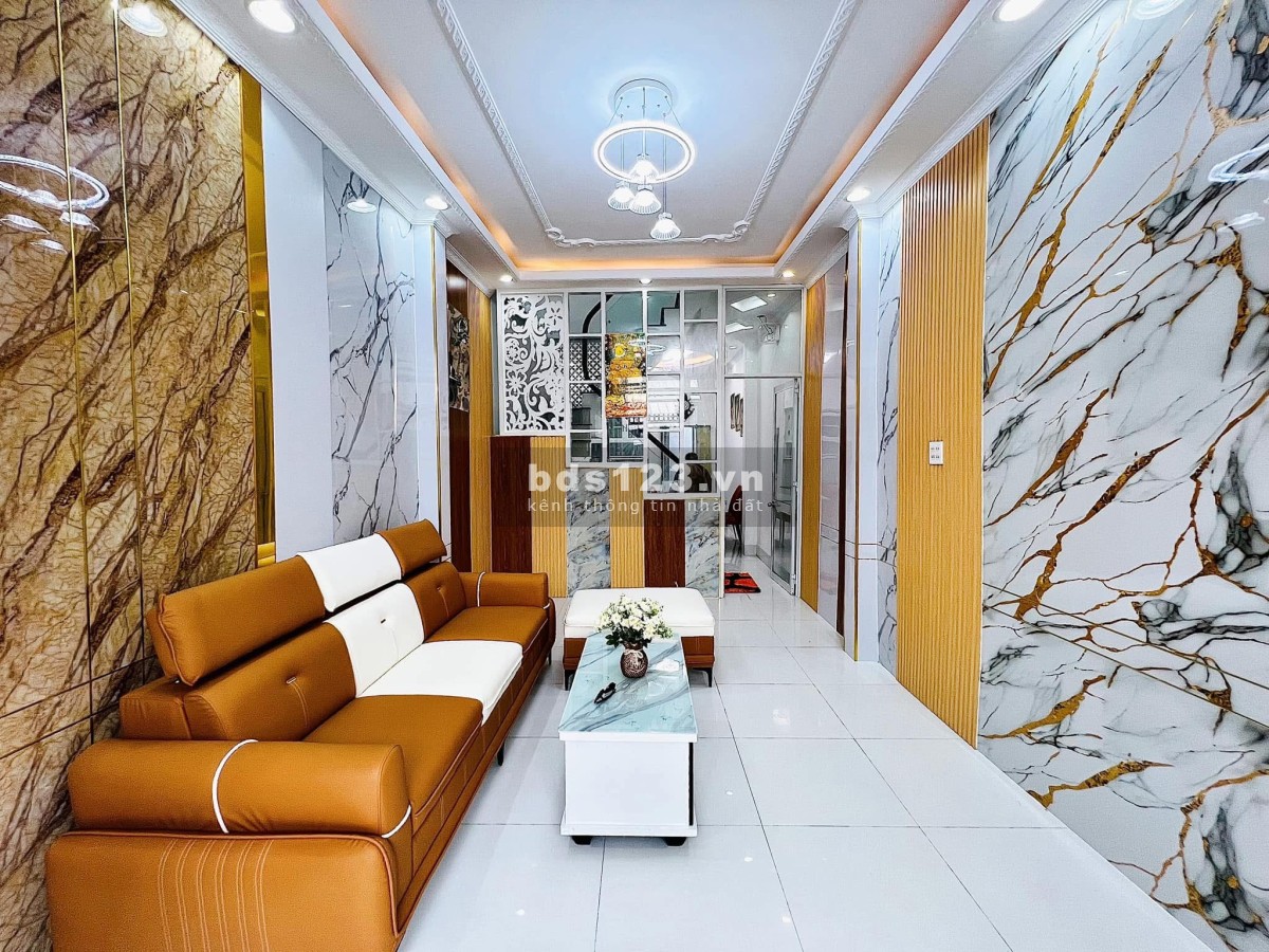 Bán gấp nhà đường DT743, gần chợ ThànhNam, Thuận An, Bình Dương