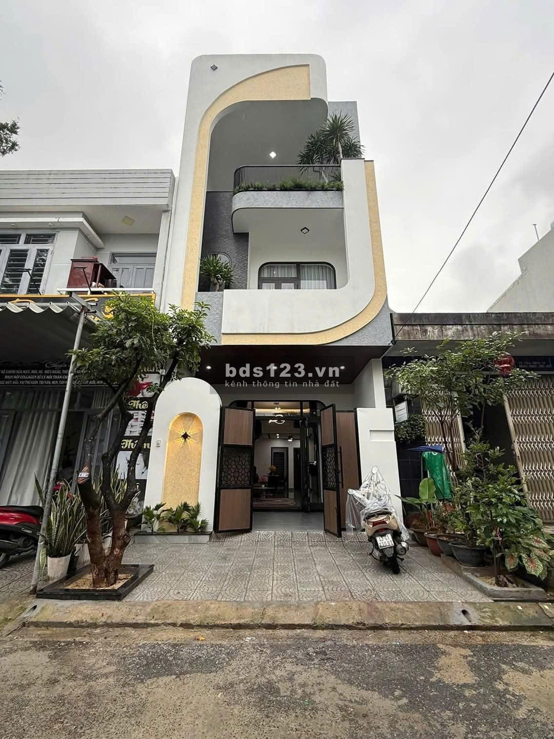 Chính Chủ Bán Gấp Căn Nhà Tại Lê Minh Xuân Bình Chánh Có Sổ Riêng