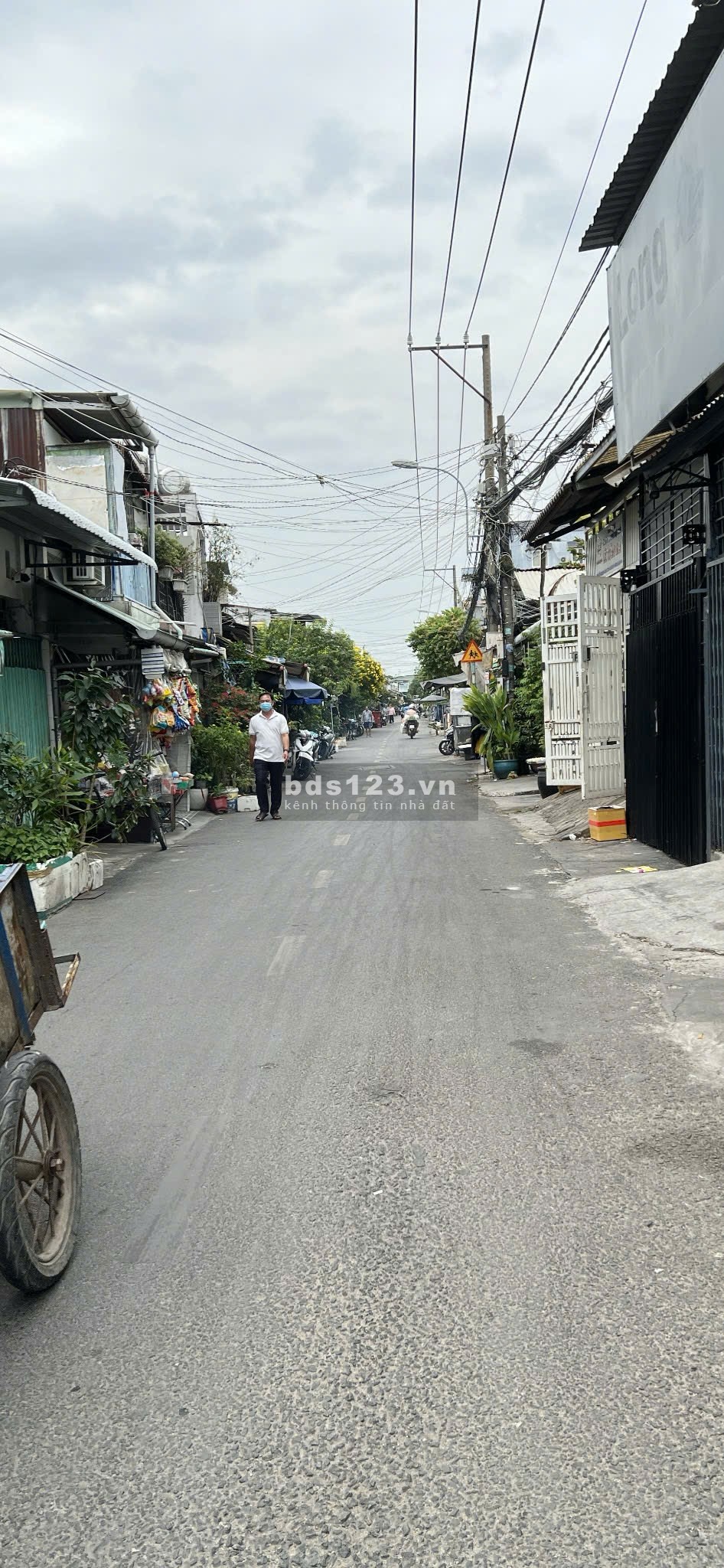 Cho thuê nguyên căn mặt tiền Nguyễn Duy P9 Q8 giá 9tr, 1 lửng 1pn, diện tich 3x17m (gần chợ)