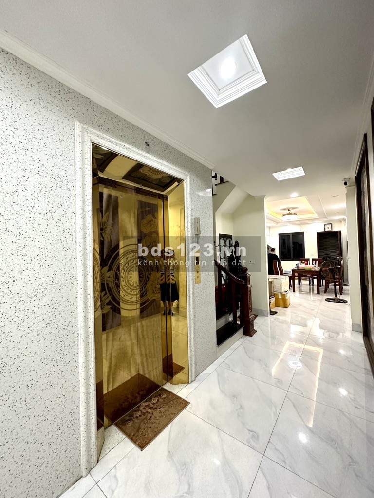 Bán nhà Hồ Tùng Mậu – 7 Tầng thang máy – Oto 7 vào nhà giá hiểm 13T. LH: 0949859830.