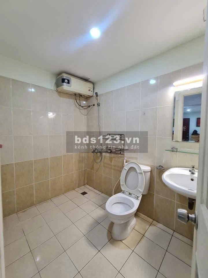 Chung cư Phúc Yên, Phan Huy Ích, P15, TB, 93m2, 2PN, 2WC, 9tr5/tháng.
