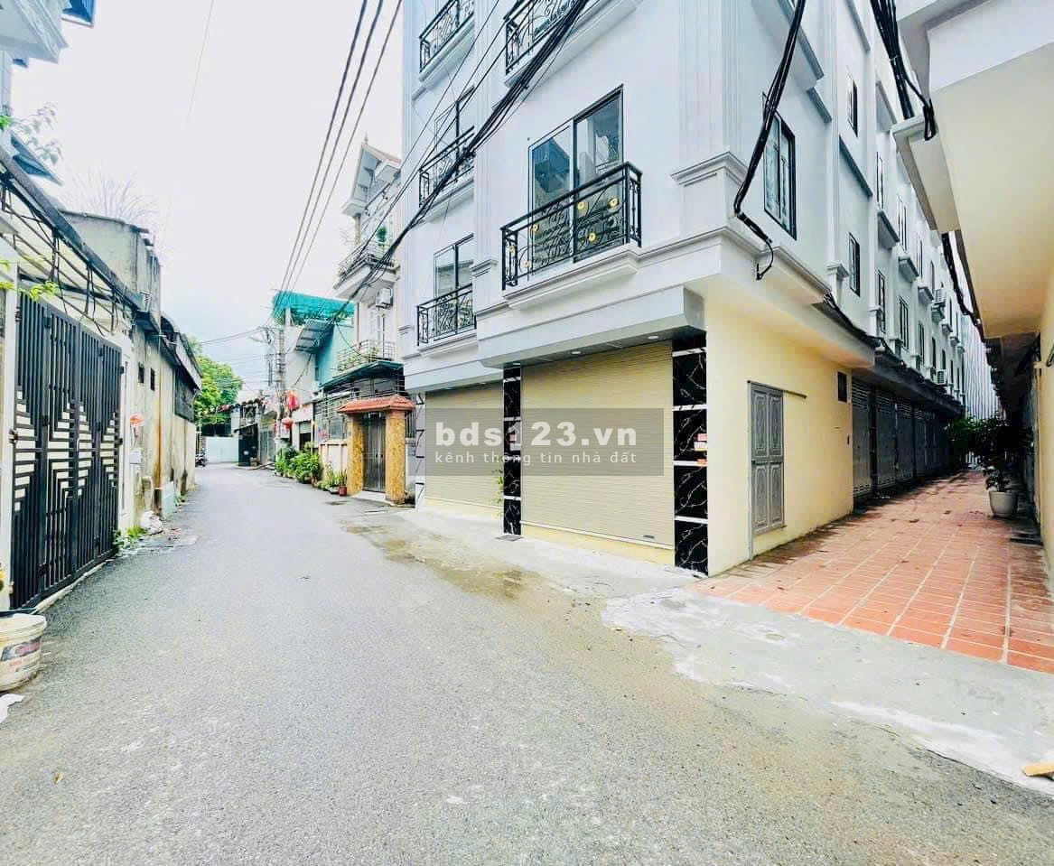 Bán nhà tại Yên Nghĩa Hà Đông ngõ thông oto đỗ cửa đỗ cổng nhà