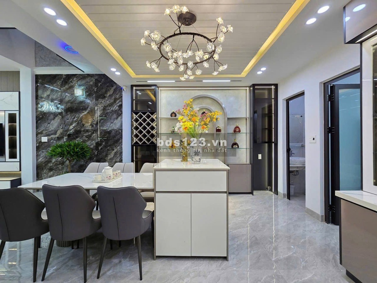 Chính chủ cần bán gấp để kịp Tết 1 tret, 2 lầu, 70m2