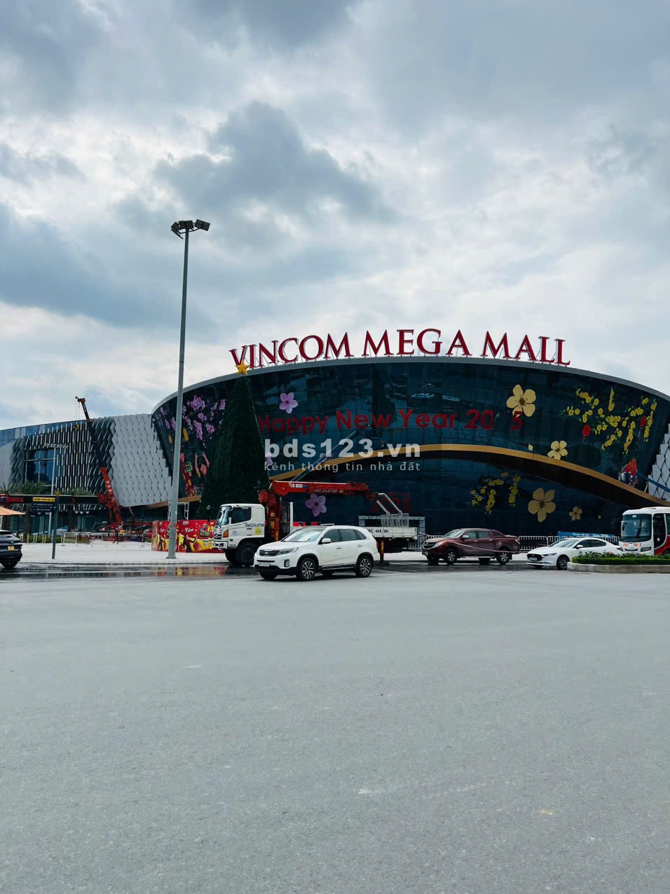 Bán cặp biệt thự Song Lập mặt phố đi bộ 306m view quảng trường KĐAS Vinhomes Ocean Park 2 giá 70 tỷ
