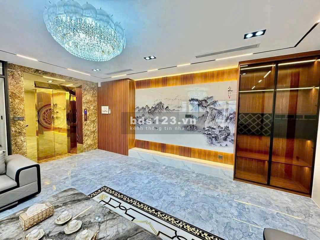 Hàm Nghi 36m26 tầng, Thang máy, ô tô, 4 ngủ đón Tết, giá 8.9 tỷ