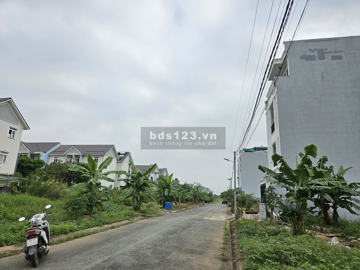 Bán lô đất 90m2, Dự án Sở Văn Hóa Thông Tin, giá chỉ 68tr/m2, ngang 6m