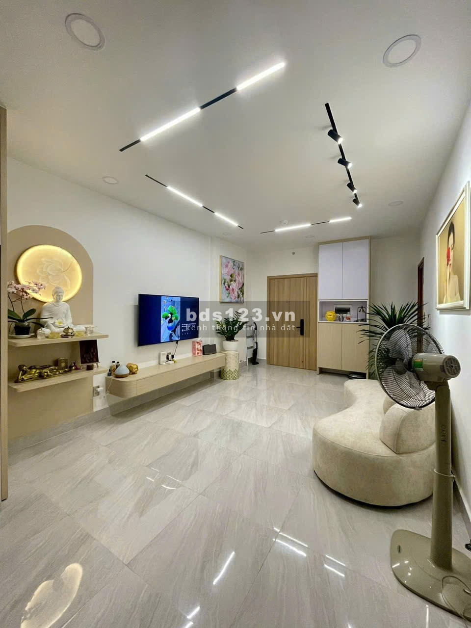 Chung cư 2A Nguyễn Sỹ Sách, TB: 11tr/th, 73m2, 2pn, NT cao cấp