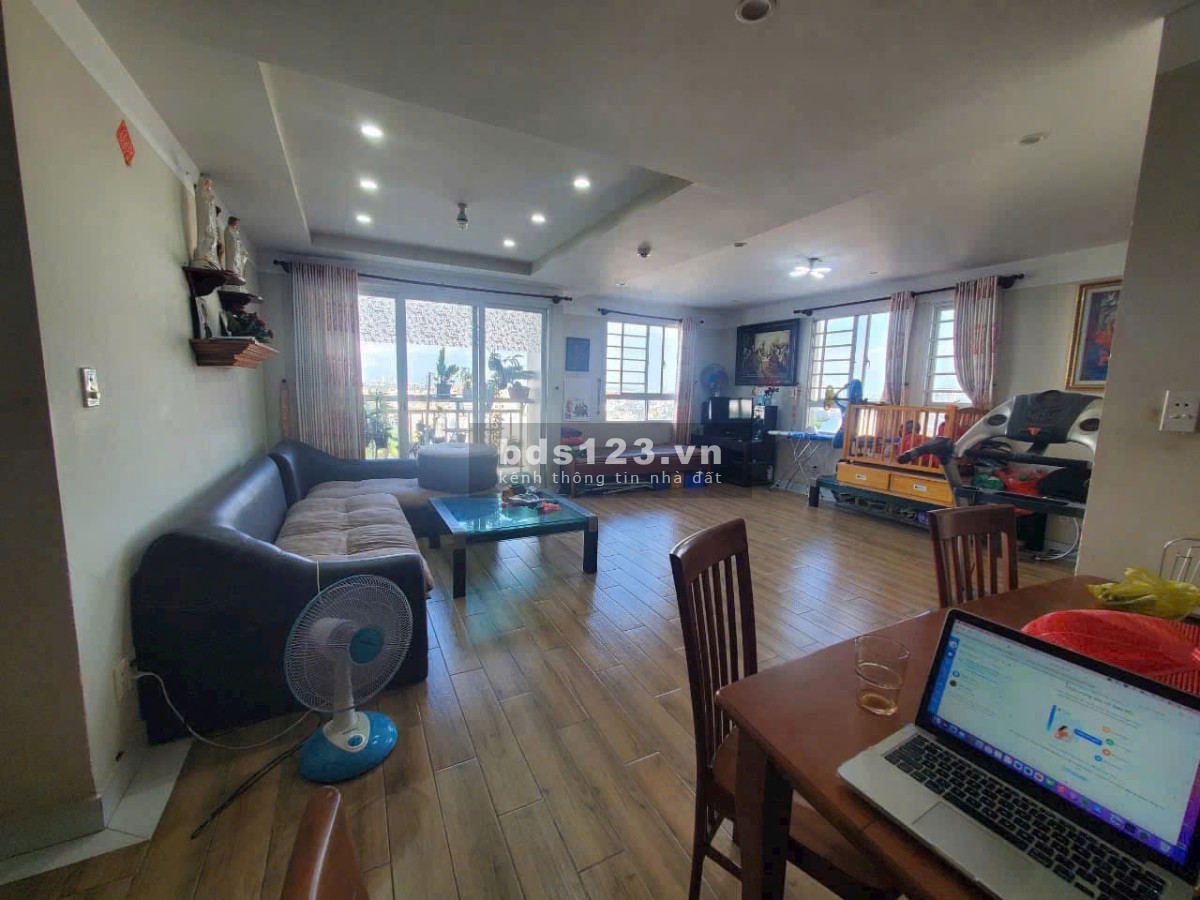 Chung cư Ruby Garden, Nguyễn Sỹ Sách, P15, TB, 134m2, 3PN, 3WC. 15tr/tháng.
