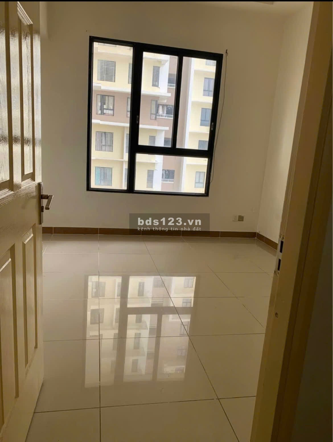 Chung cư LaKai(thang bộ), N. Tri Phương P8, Q5, 10tr/th, 73m2, 2p ngủ