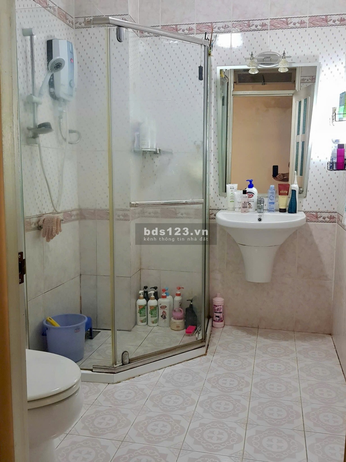 Bán nhà riêng, vị trí yên tĩnh khu Cư Xá Ngân Hàng - Quận 7, diện tích 92m2, 1 trệt – 1 lầu, 2 PN