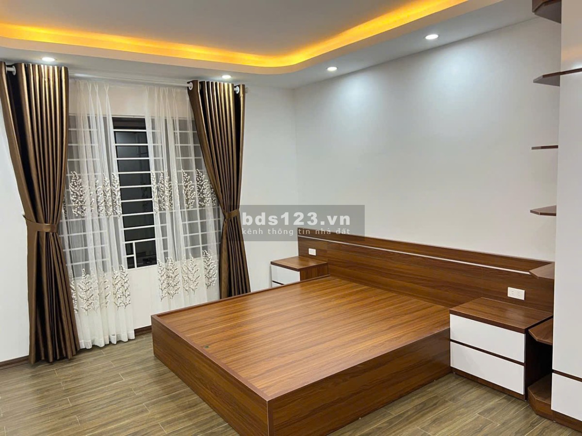 Bán nhà lô góc gần khu Tiếp Giáp Văn Phú Hà Đông ở ngay