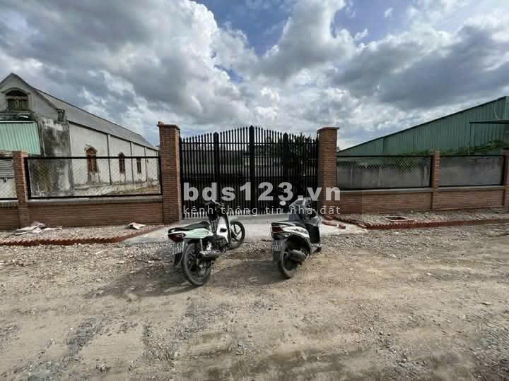 HOT Bán lô đất siêu đẹp hẻm 60, Võ Văn Hát, 423.3m2, giá chỉ 13,5 tỷ