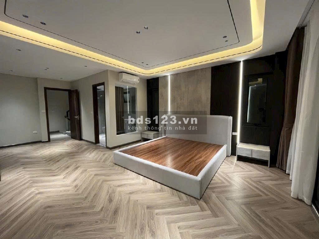 Bán nhà tái định cư Xóm Lò. 55m2. Mặt tiền 6m. 7 tầng thang máy mới kính coong. Chỉ hơn 14 tỷ