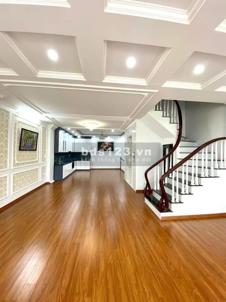Bán nhà khu đấu giá Phúc Lợi. 90m2. Mt 6m. 5 tầng thang máy xịn xò. Giá 19,1 tỷ