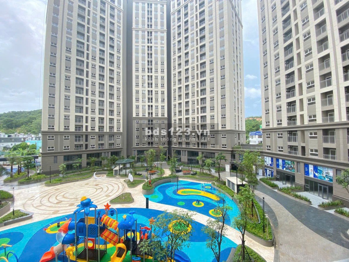Căn 2 ngủ, 2 vệ sinh, sát cạnh Aeonmall Bãi Cháy Hạ Long