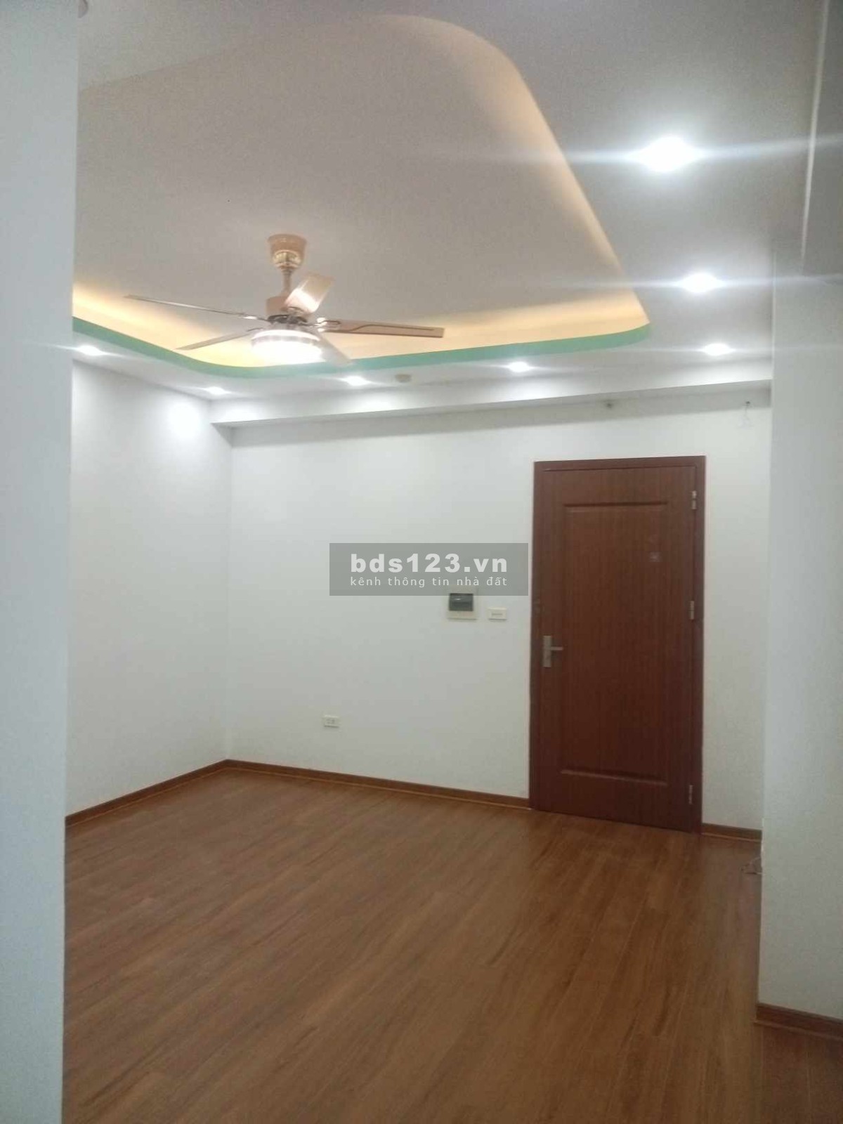 Bán căn hộ toà CT8 khu đô thị đại thanh 45M - 1PN - 1VS, căn góc 2 mặt thoáng, SĐCC