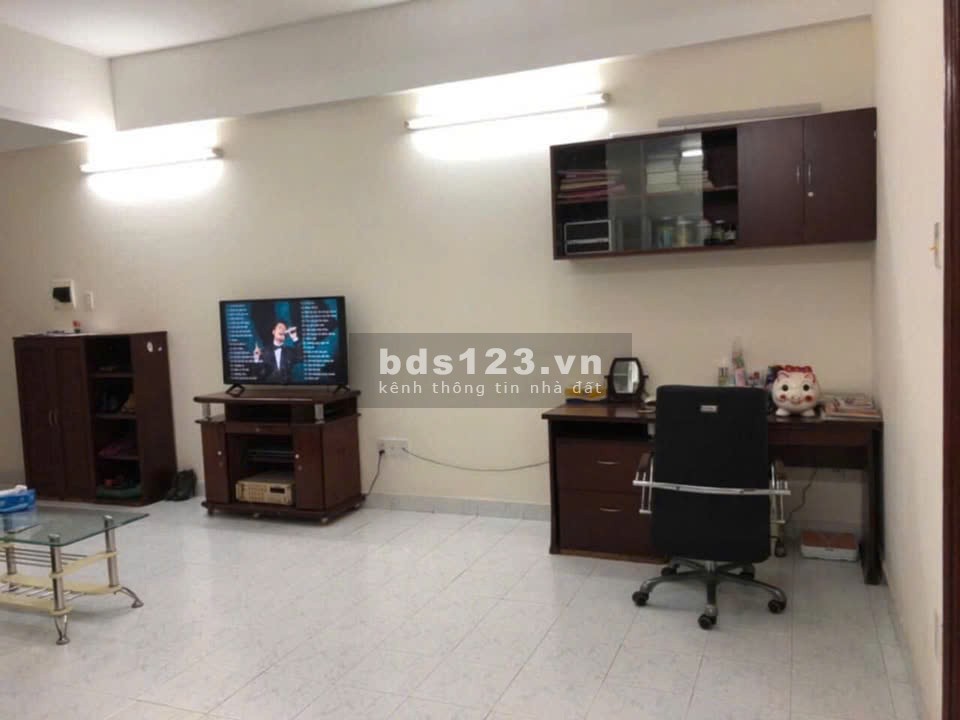 Chung cư 10A Trần Nhật Duật, Tân Định, Quận 1: 60m2, 1 p ngủ, 9.5tr/th