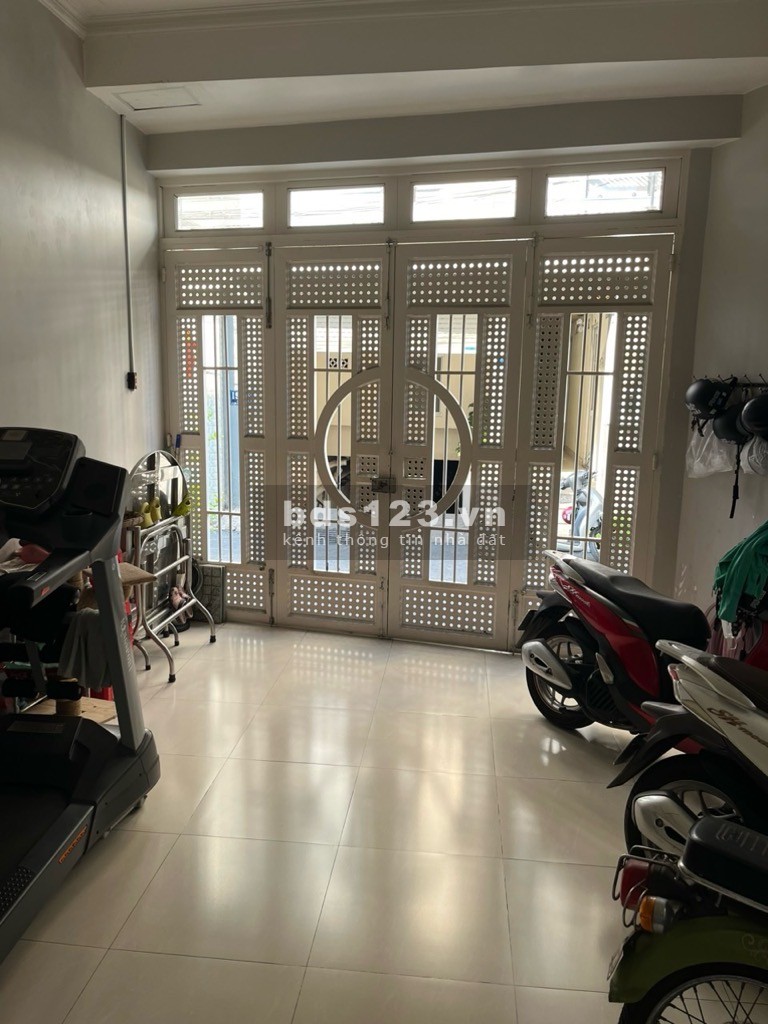 Bán nhà đường Hoàng Diệu 2, Hẻm Bán tải né SH thoải mái, 77m2, ko LG, Giá 8 tỉ nhỉnh