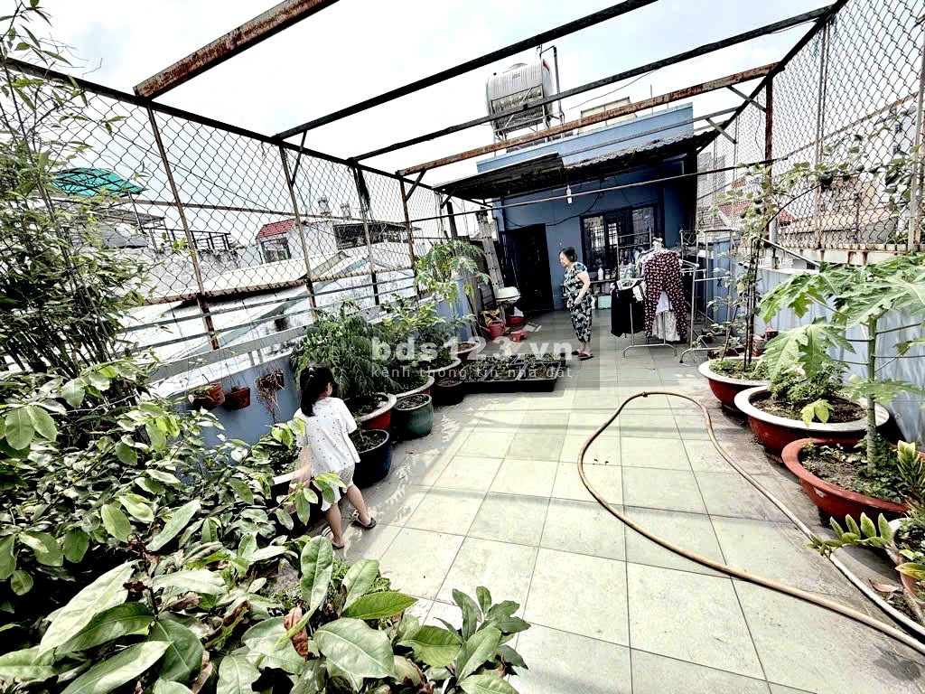 Bán nhà Lê Văn Qưới, gần ngã tư 4 Xã, 70m2, giá chỉ 4.85 tỷ, 3 tầng