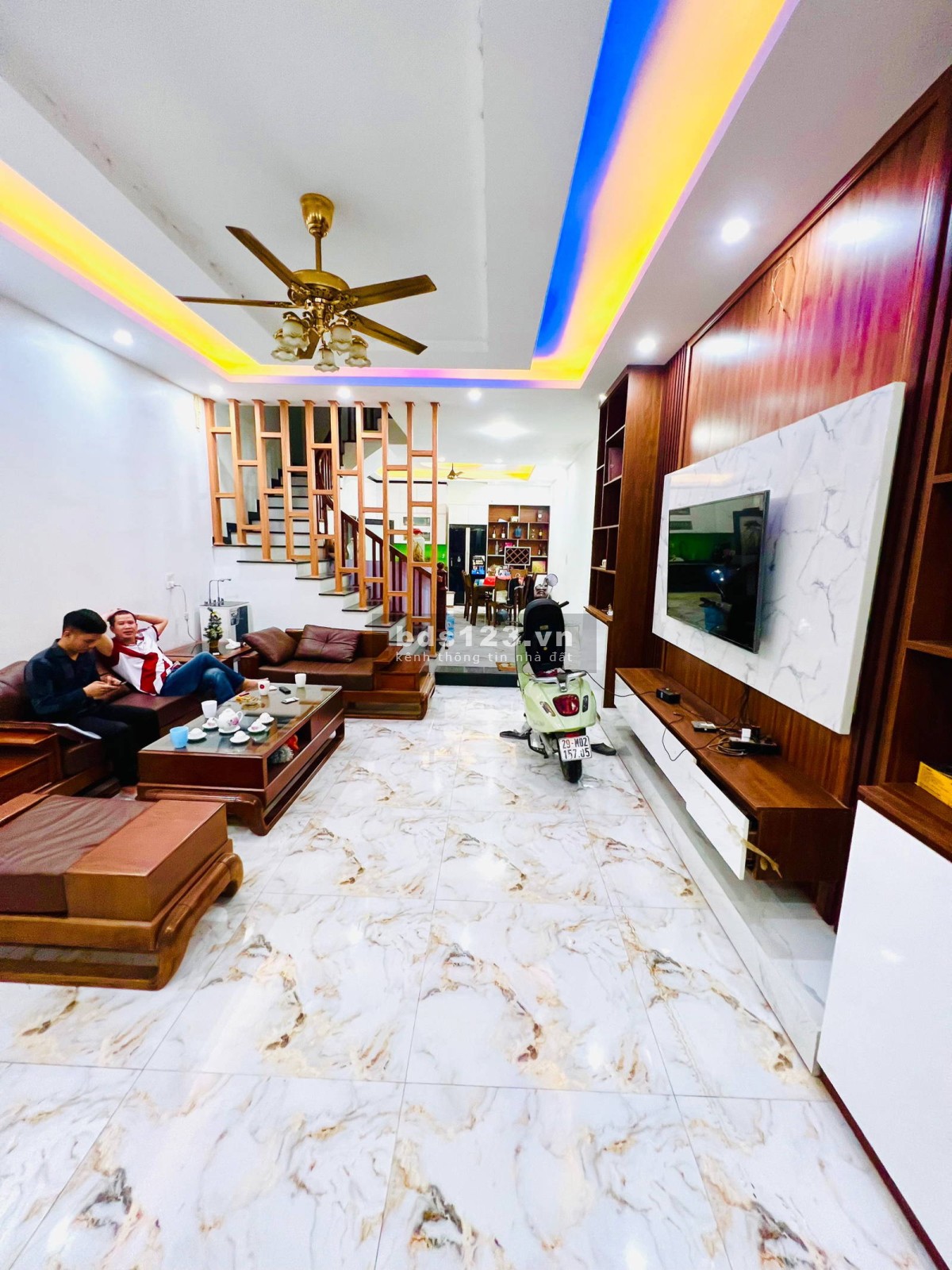 Nhà đẹp Xuân Đỉnh, ngõ ô tô qua, kinh doanh. Diện tích 70m², mặt tiền 5m, giá 13.5tỷ, LH 0834 180368