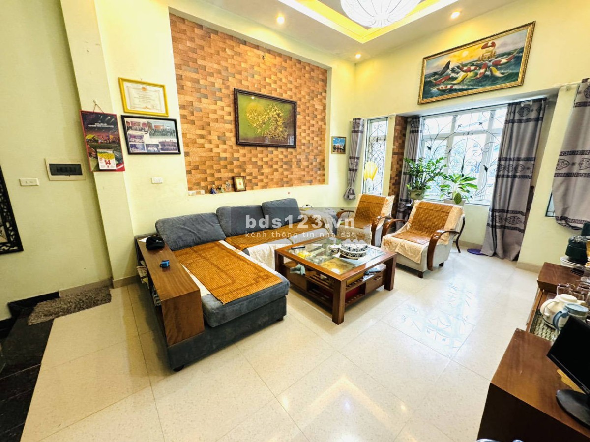 Lô góc, ô tô tránh, kinh doanh, văn phòng, vị trí cực đỉnh. DT 73m², giá chỉ 16.8 tỷ, LH: 0834180368
