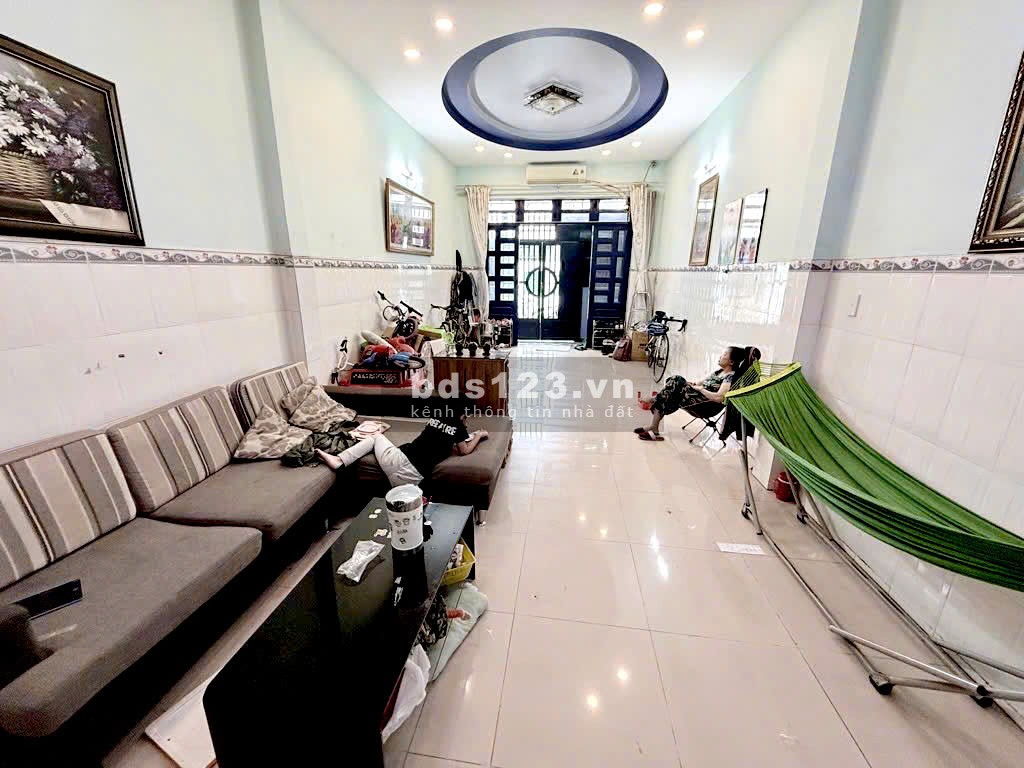 Bán nhà Lê Văn Qưới, gần ngã tư 4 Xã, 70m2, giá chỉ 4.85 tỷ, 3 tầng