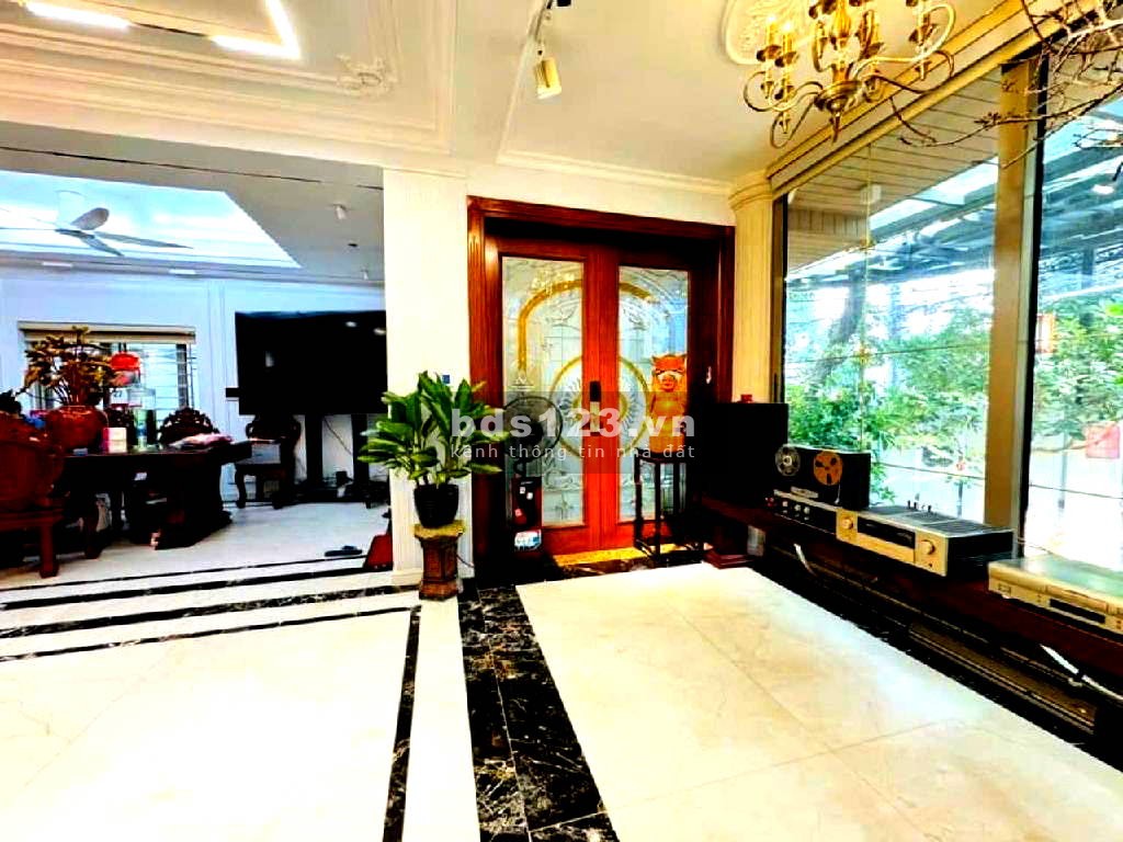 Biệt thự sân vườn siêu đẹp, lô góc, có thang máy - gara ô tô, DT 105m2, giá 26,8 tỷ. LH 0834180368
