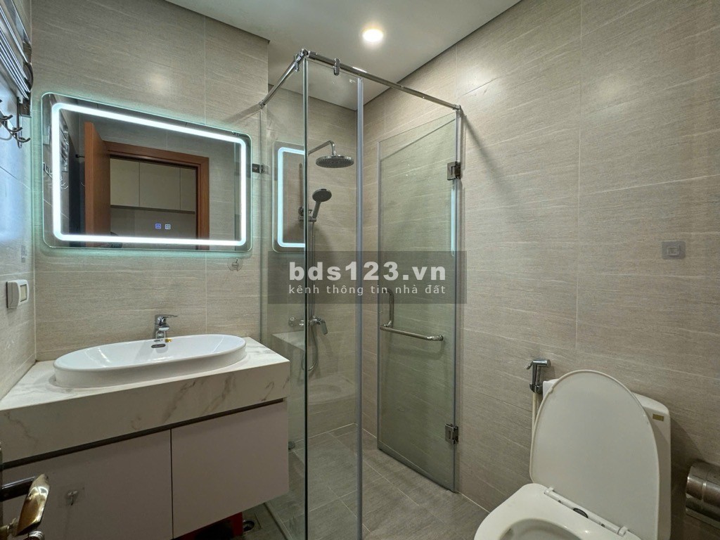 Chỉ 4 tỉ hơn có nhà đẹp Minh Khai, Bắc Từ Liêm - Ô tô đỗ cổng, giao thông tiện tứ ngả