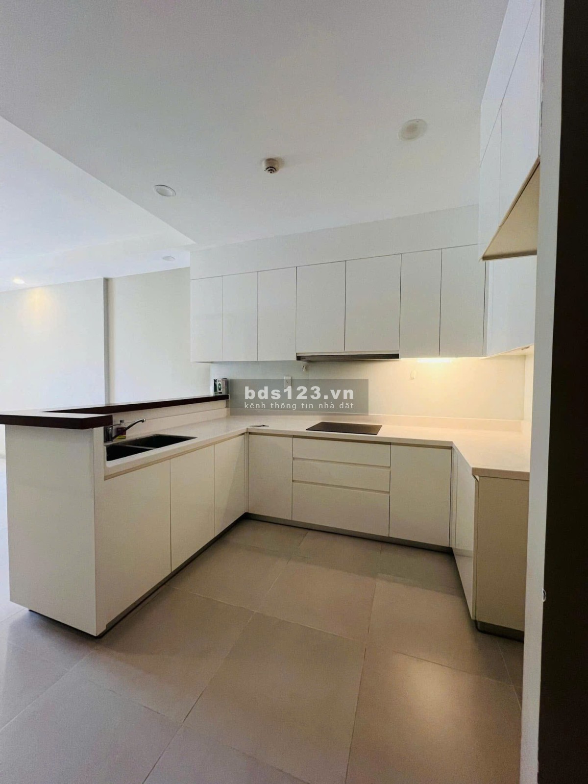 Resgreen Tower, Tân Phú: 70m2, 2p ngủ, 2wc, 9tr, Không Nt
