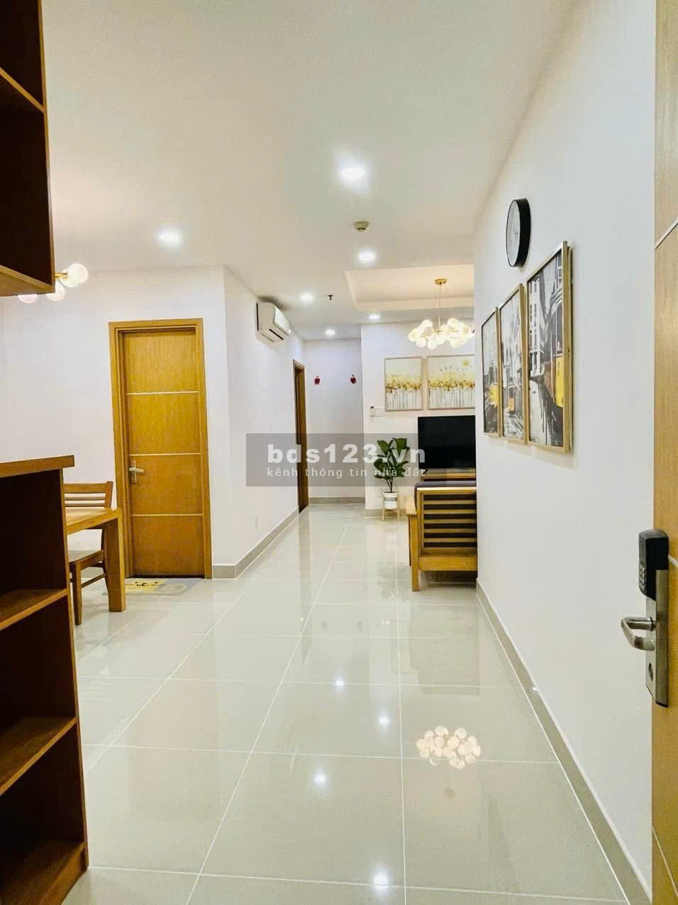 Oriental Plaza, Âu Cơ, Tân Phú: 12tr/th, 85m2, 2pn 2wc, full NT