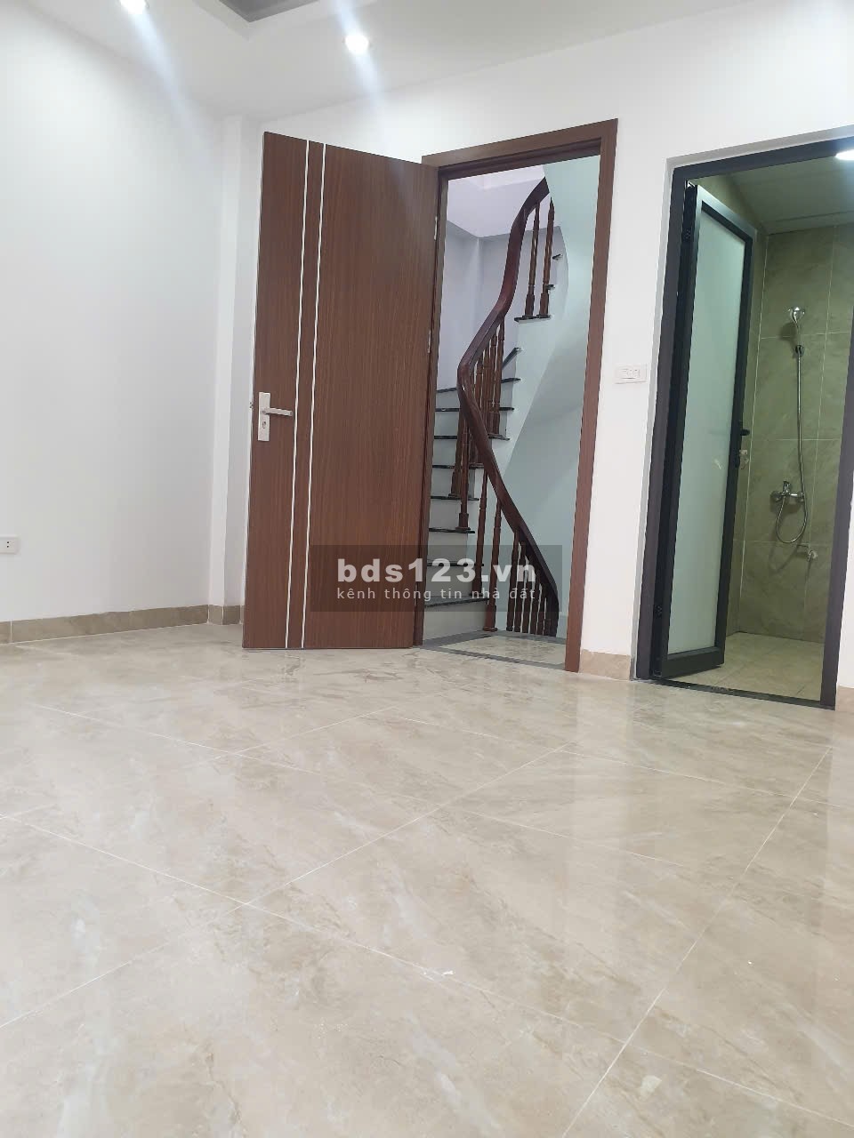 Nhà 5 tầng rẻ nhất Yên Nghĩa Hà Đông trong đê