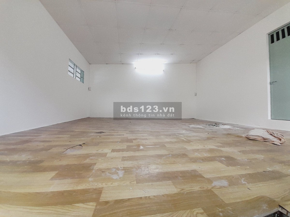 Vhủ gấp bán nhà để định cư nước ngoài, nhà ngay Hiệp Bình Chánh, Thủ Đức, 90m2. Giá 5 tỷ 5