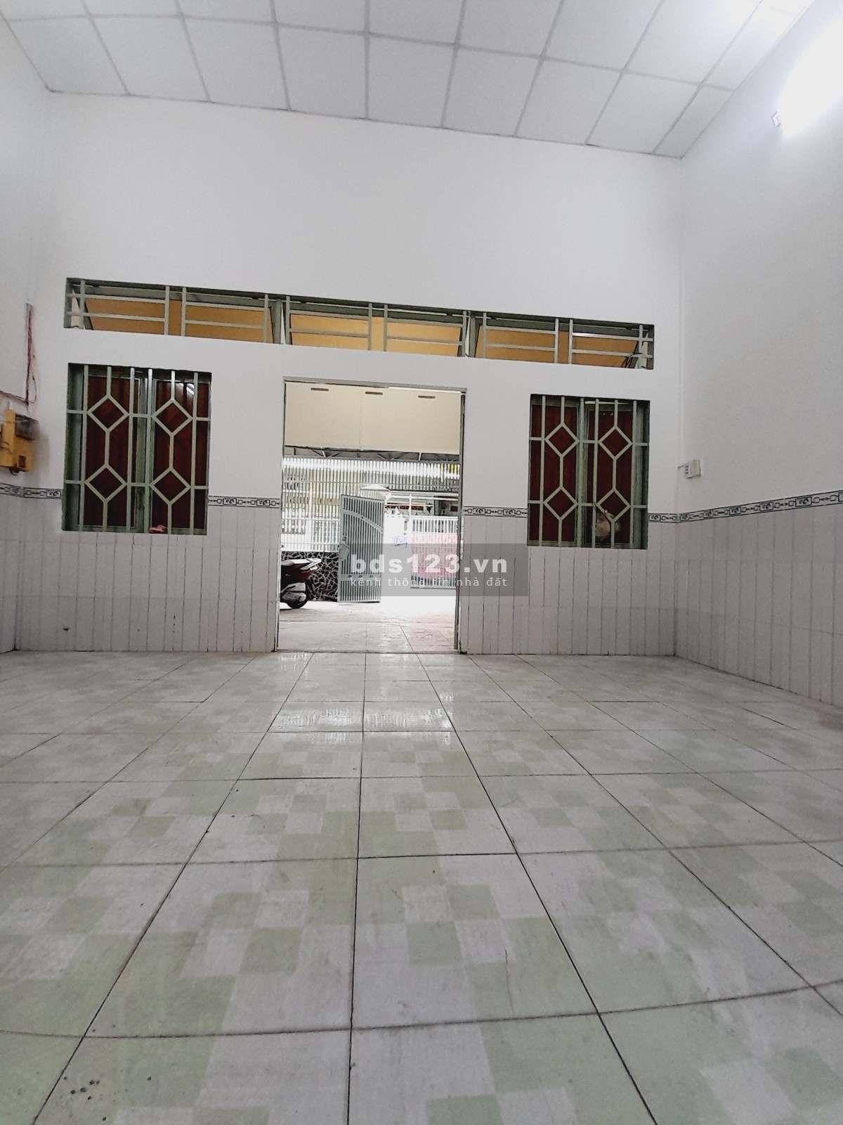 Vhủ gấp bán nhà để định cư nước ngoài, nhà ngay Hiệp Bình Chánh, Thủ Đức, 90m2. Giá 5 tỷ 5