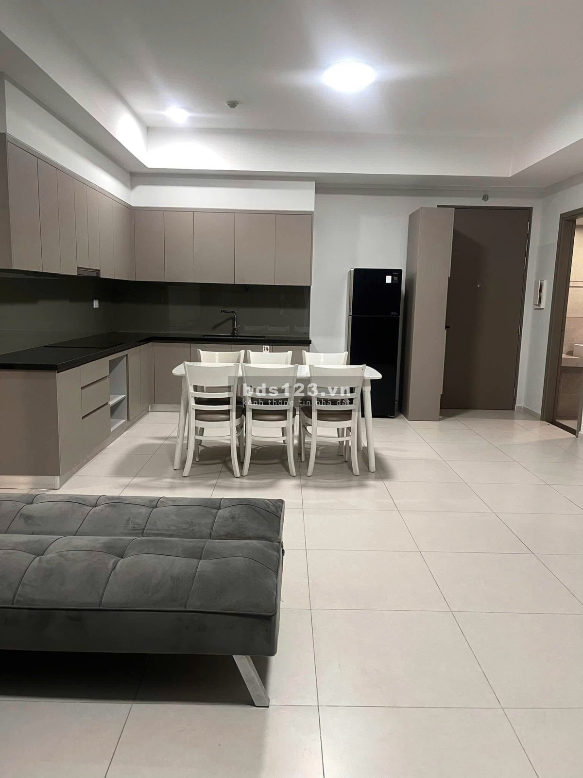 Melody, 869 Âu cơ, Tân Sơn Nhì, Tân Phú: 85m2, 2 p ngủ, 2wc, NT, 12.5tr/th