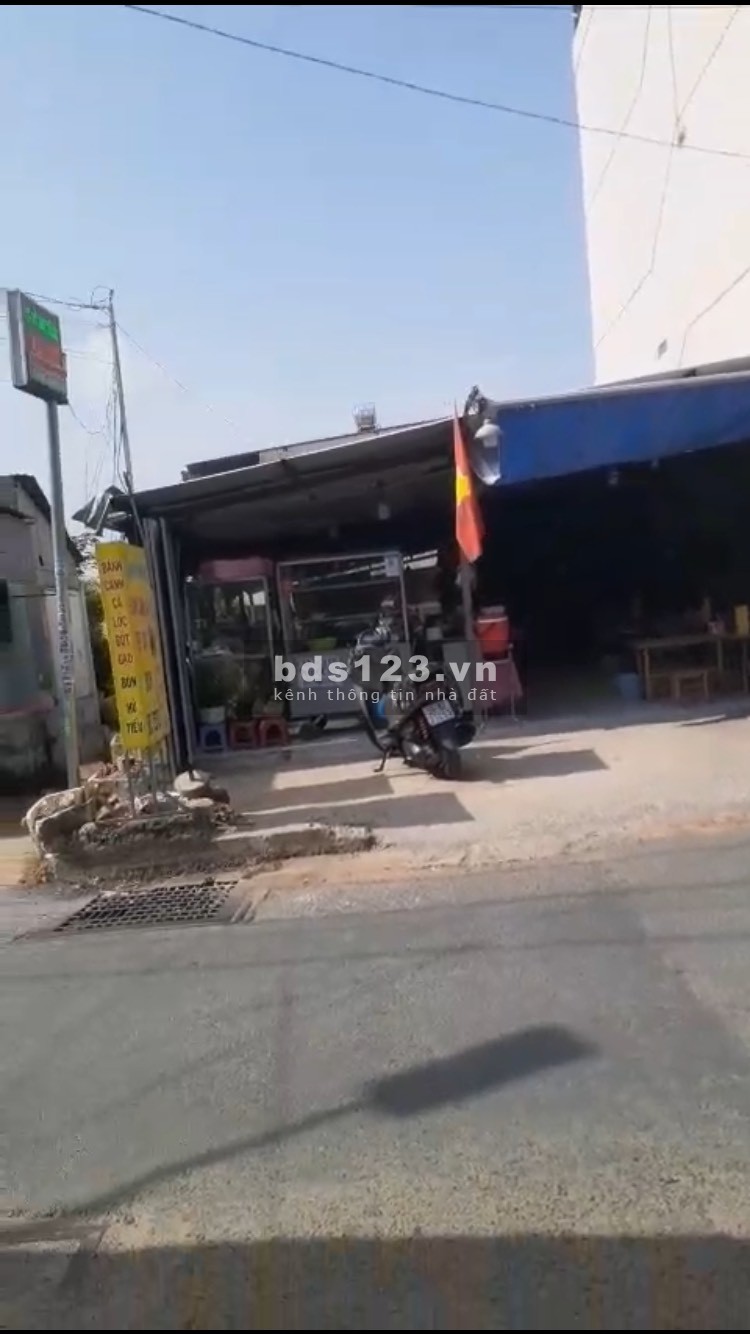Cho thuê mặt bằng kinh doanh 180m2 đối diện với siêu thị Winmart gia 9 trieuTăng Nhơn Phú B. Quận 9