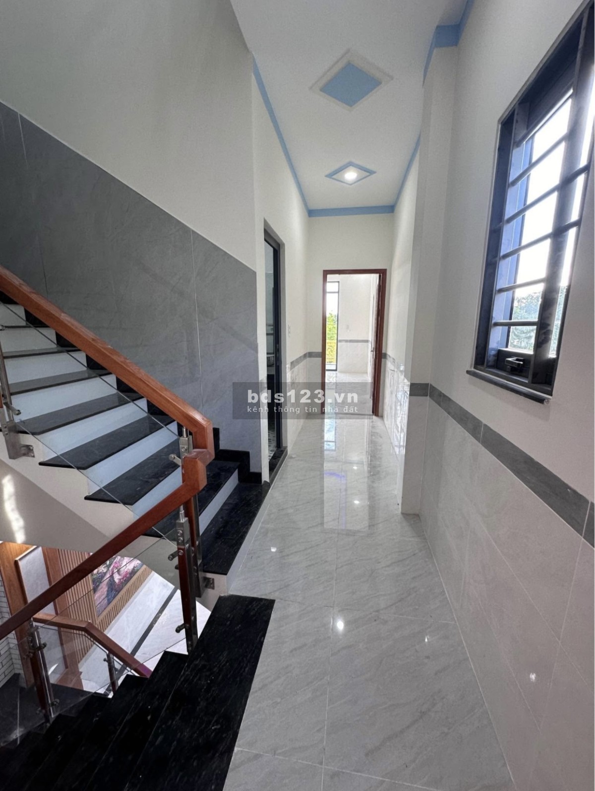 Bán gấp nhà ngay đường Nguyễn Văn Trỗi - An Phú - Thuận An BD