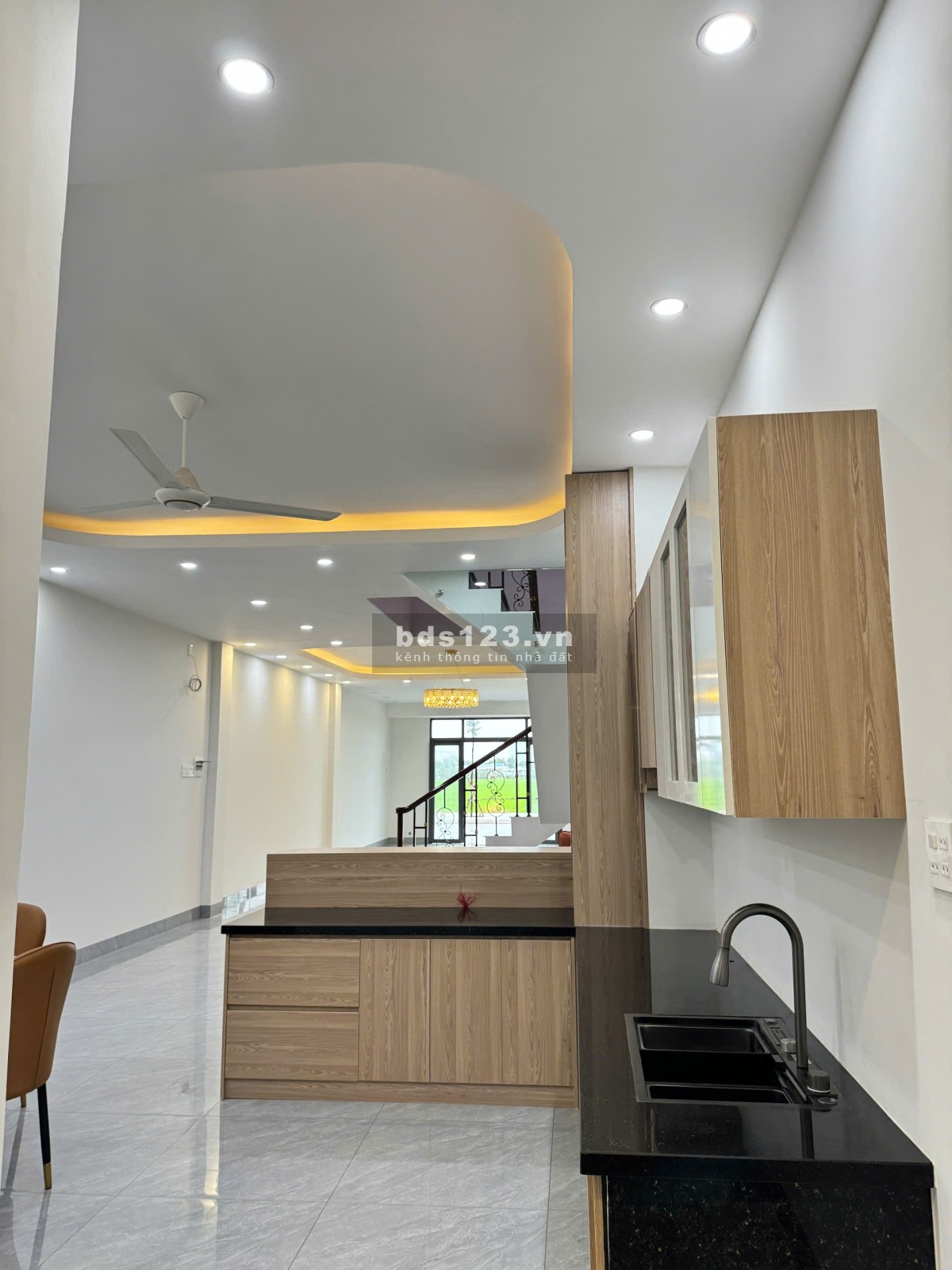 Nhà KDC đường Nguyễn Trọng Dân, P.4 Tp Gò Công, 115m2 2 lầu + ST, 4 phòng, Sổ hồng riêng hoàn công