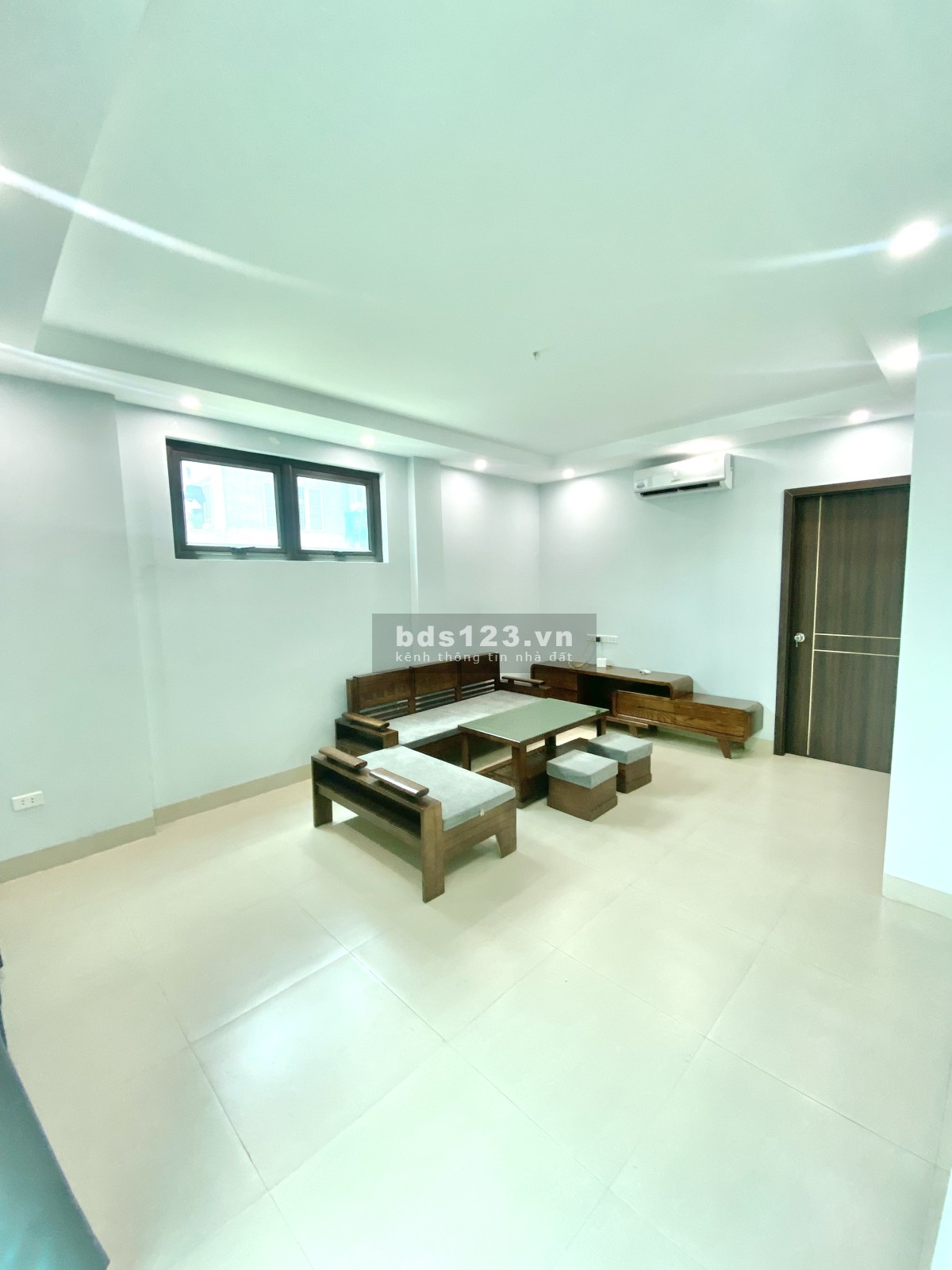 Chính chủ cho thuê căn hộ cc tại phố Quan Hoa 1n1k - 60m2
