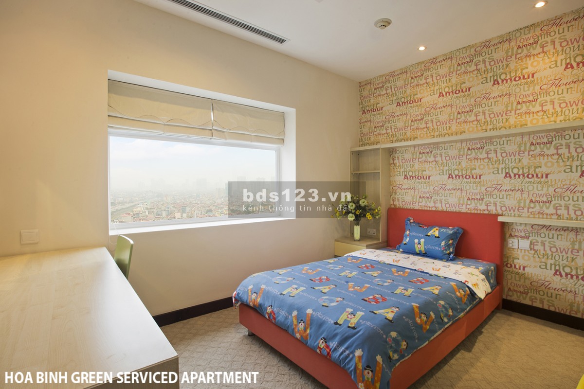 Cho thuê căn hộ Hòa Bình Green Apartment đường Bưởi, 90m2 Giá thuê 13 tr/tháng.