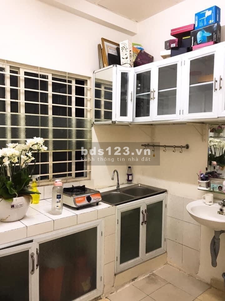 Bán Bàu Cát 2 lô E lầu thấp, diện tích 40m2, 1 phòng, giá bán 1.750 tỉ, sổ hồng sở hữu lâu